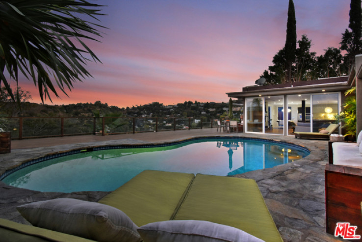 Residential Home in Sherman Oaks