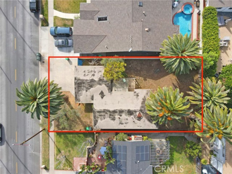 Residential Home in East Costa Mesa