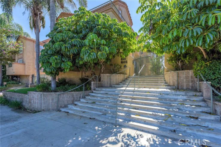 2 Bed Home for Sale in Van Nuys, California