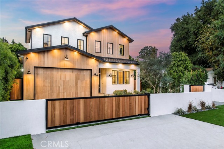 5 Bed Home for Sale in Studio City, California