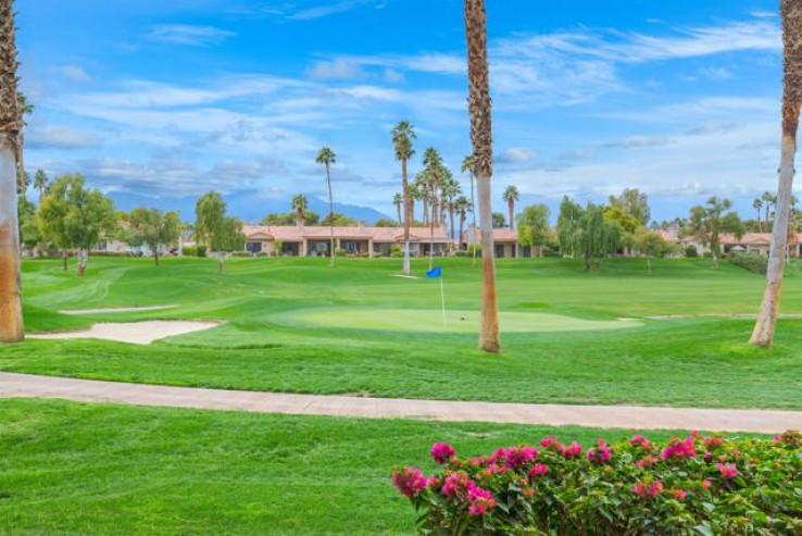 2 Bed Home for Sale in Palm Desert, California