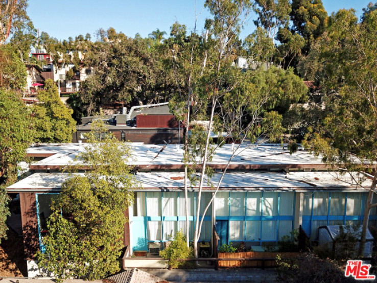 Residential Income in Silver Lake