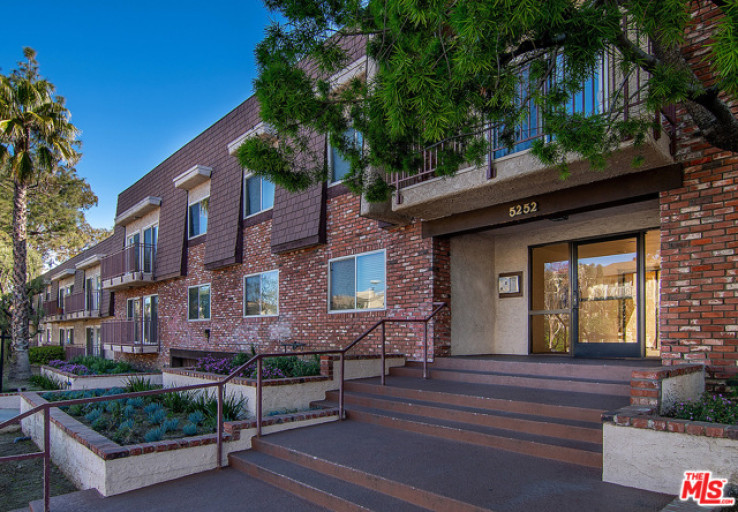 3 Bed Home for Sale in Sherman Oaks, California