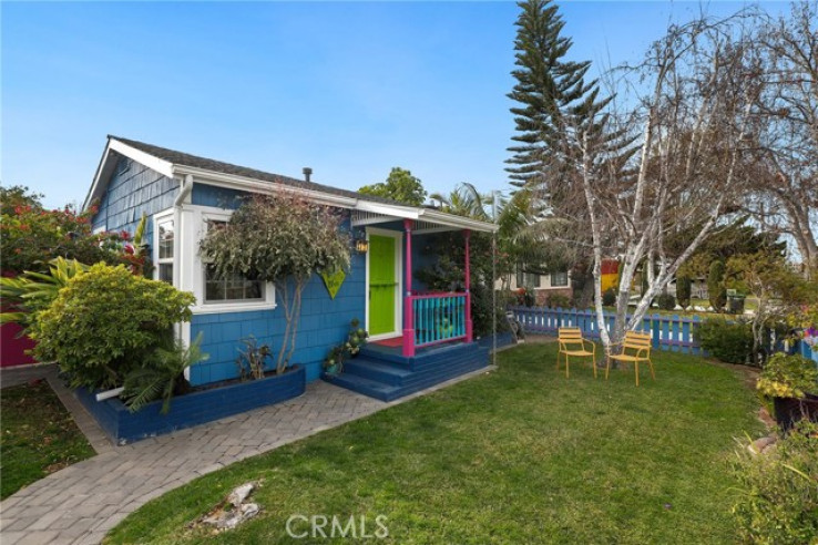 2 Bed Home for Sale in Costa Mesa, California