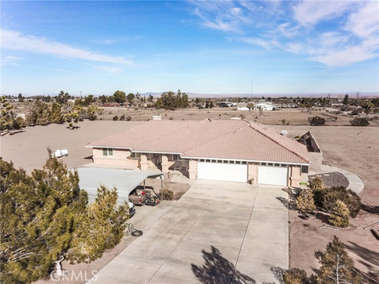 Residential Home in Victorville