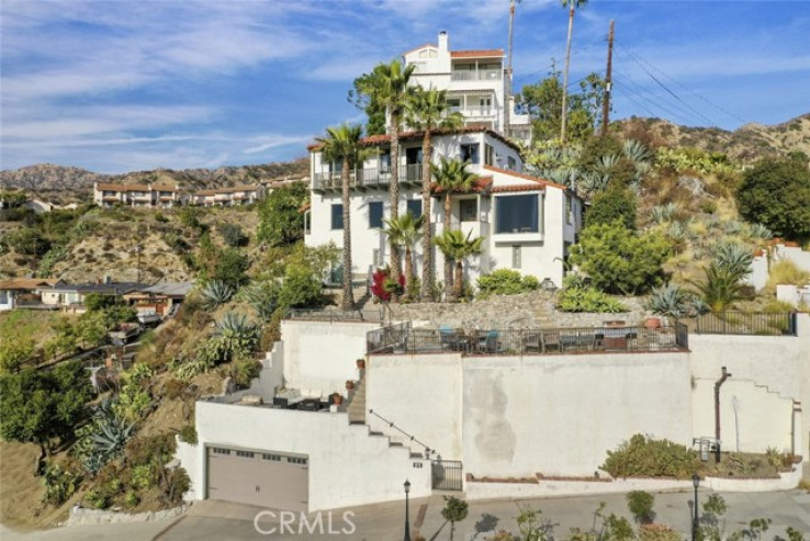 2 Bed Home for Sale in Burbank, California