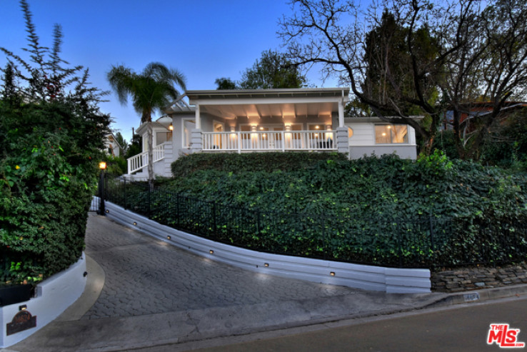 Residential Home in Sherman Oaks