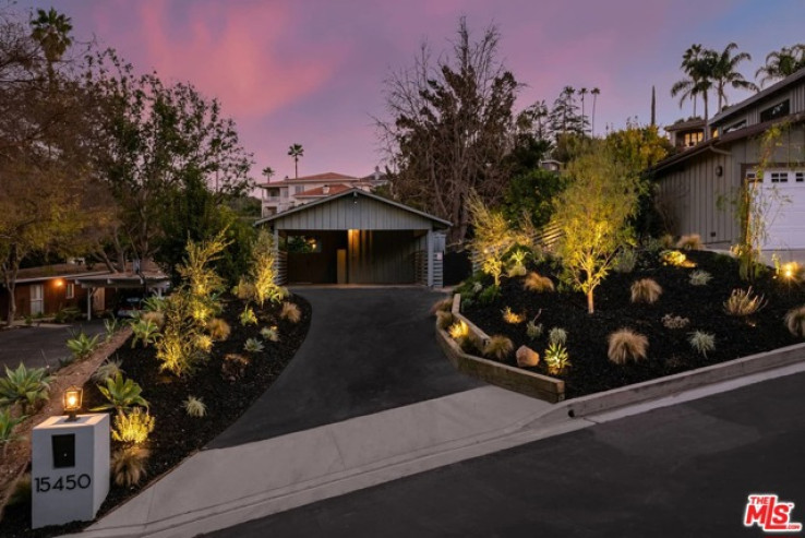 3 Bed Home for Sale in Sherman Oaks, California