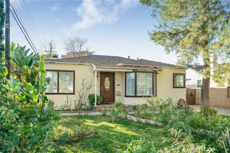 2 Bed Home for Sale in Burbank, California