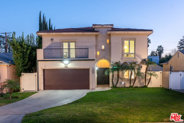 Residential Home in Sherman Oaks