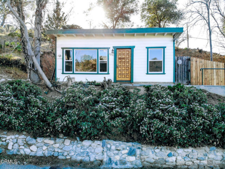 Residential Home in Sunland/Tujunga