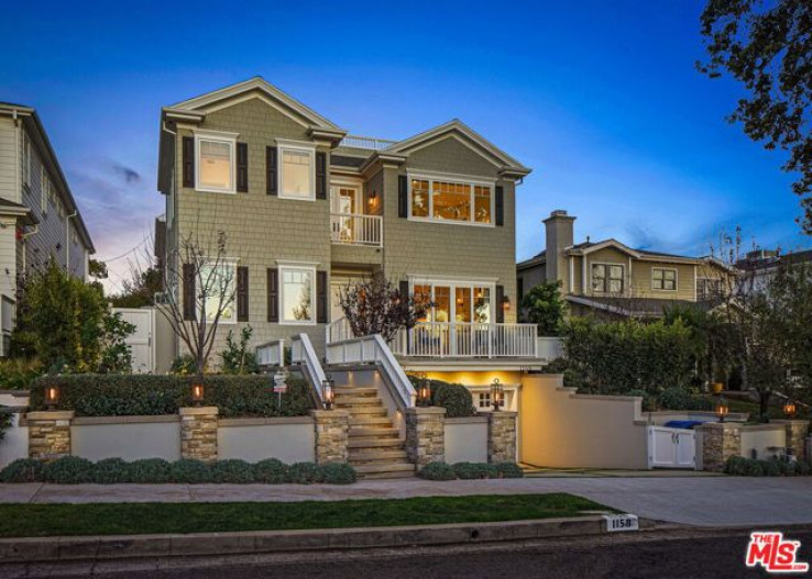 6 Bed Home for Sale in Pacific Palisades, California