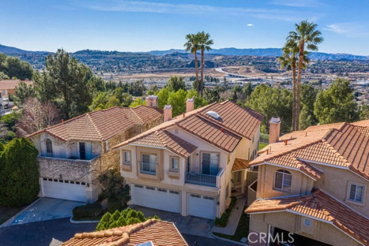 4 Bed Home for Sale in Canyon Country, California