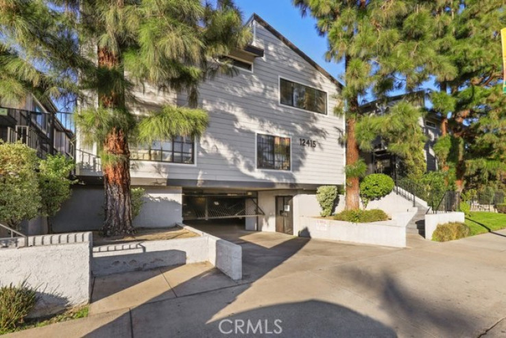 Residential Home in Valley Village