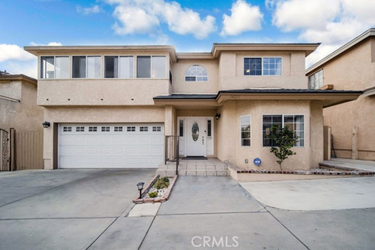 4 Bed Home for Sale in Hawthorne, California