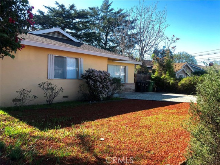 Residential Home in Valley Glen