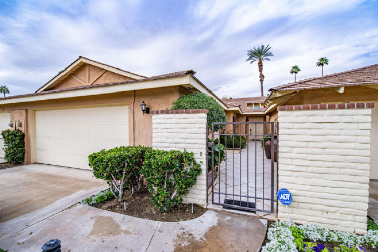 2 Bed Home for Sale in Palm Desert, California
