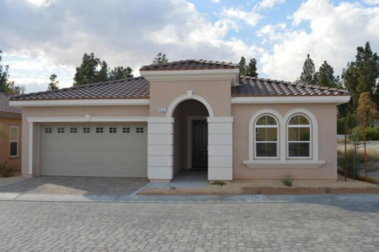 Residential Home in North Palm Desert