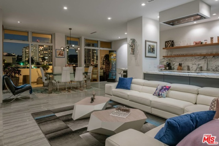 2 Bed Home for Sale in Los Angeles, California