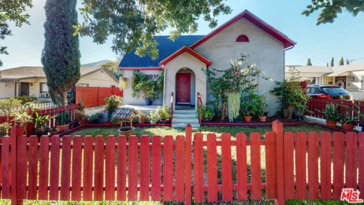  Income Home for Sale in Los Angeles, California