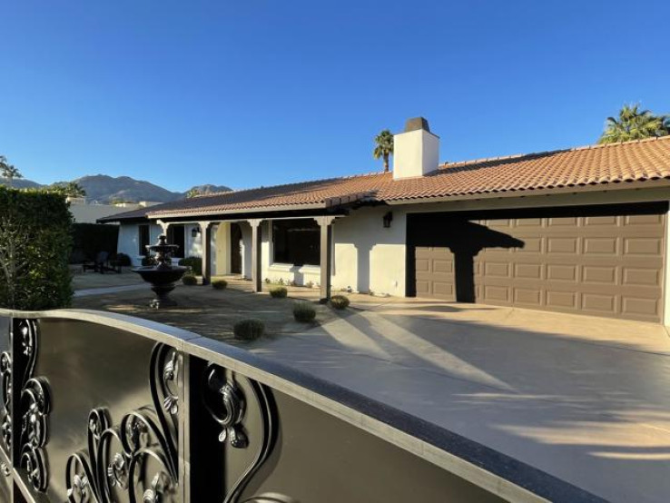 Residential Home in South Palm Desert