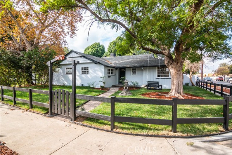 4 Bed Home for Sale in Van Nuys, California
