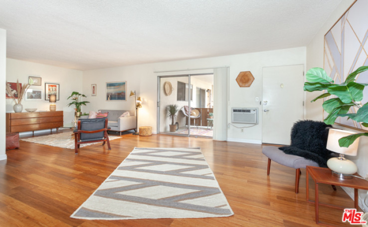 2 Bed Home for Sale in Los Angeles, California