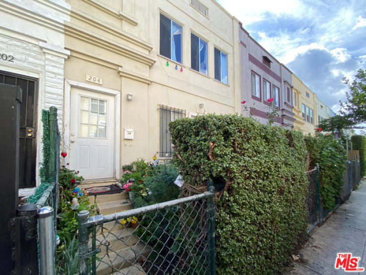  Income Home for Sale in Los Angeles, California