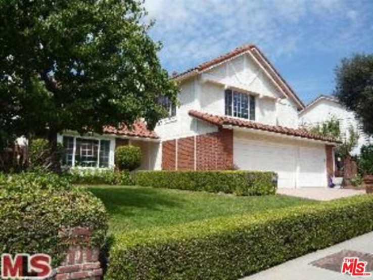 4 Bed Home to Rent in Los Angeles, California