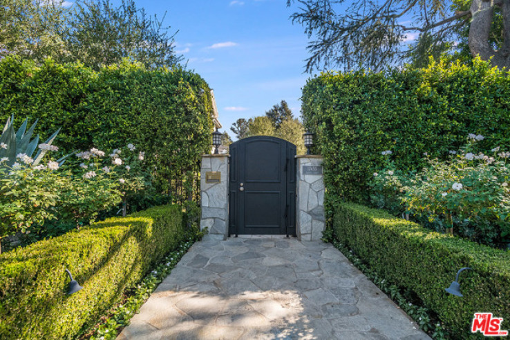 6 Bed Home for Sale in Encino, California