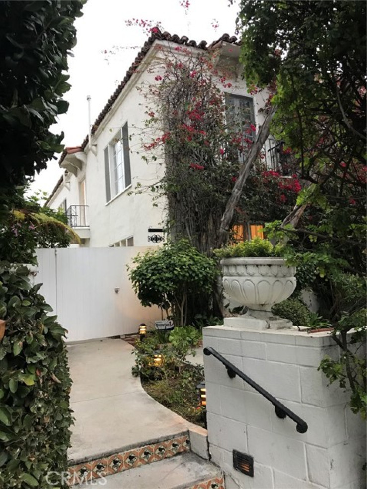 1 Bed Home for Sale in Santa Monica, California