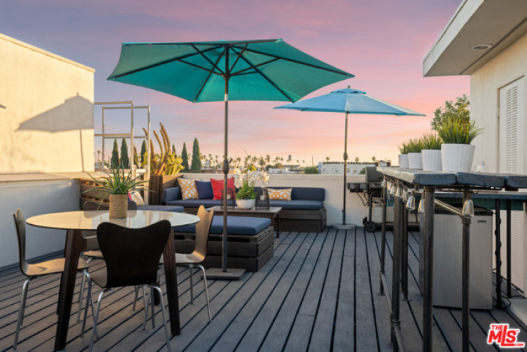3 Bed Home for Sale in Los Angeles, California