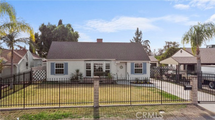 Residential Home in North Hollywood