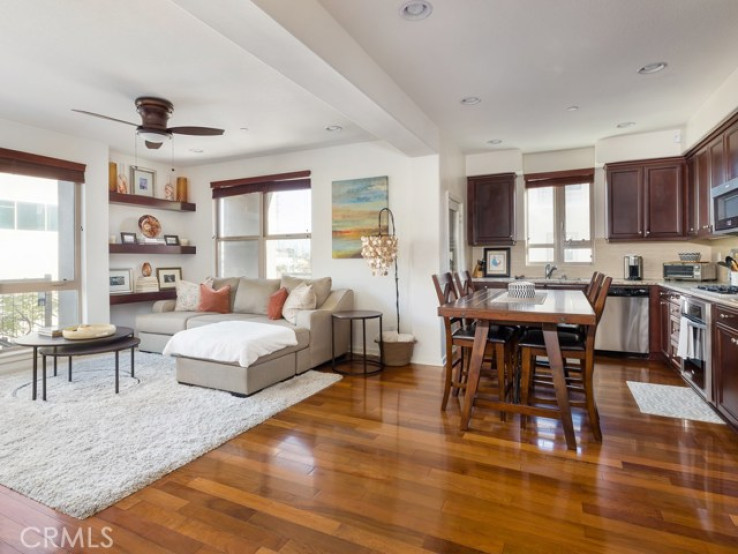 2 Bed Home for Sale in Hawthorne, California
