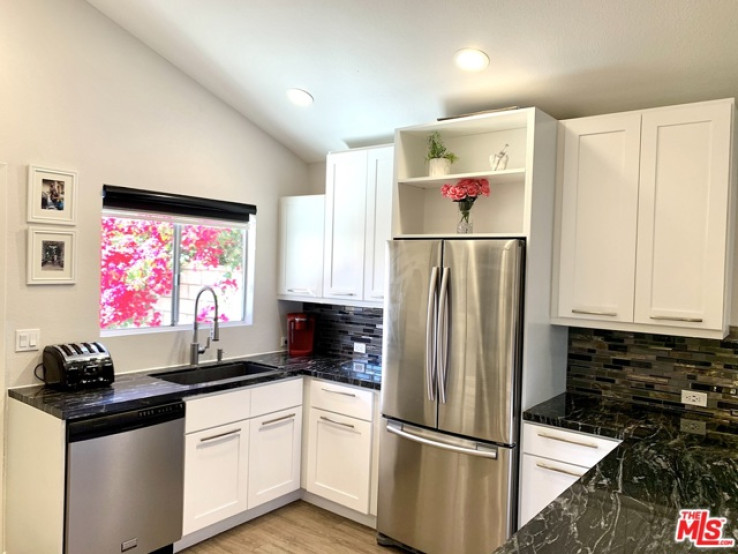 Residential Home in East Palm Desert
