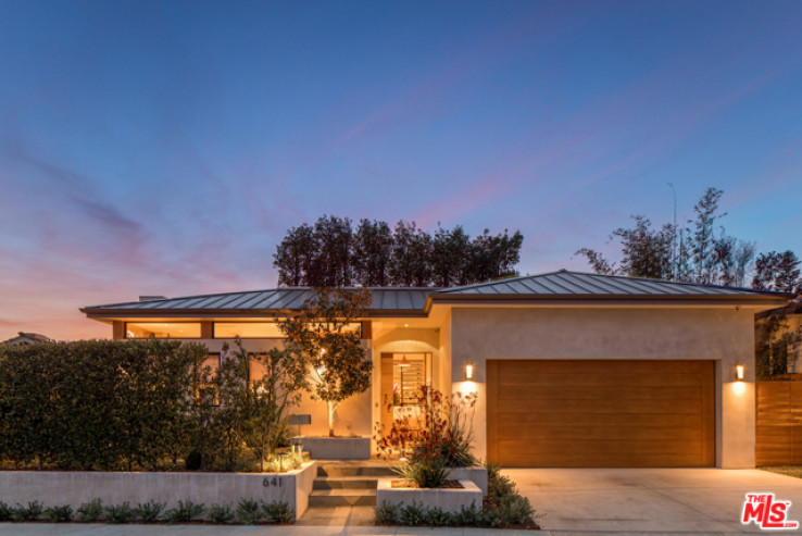 4 Bed Home for Sale in Pacific Palisades, California