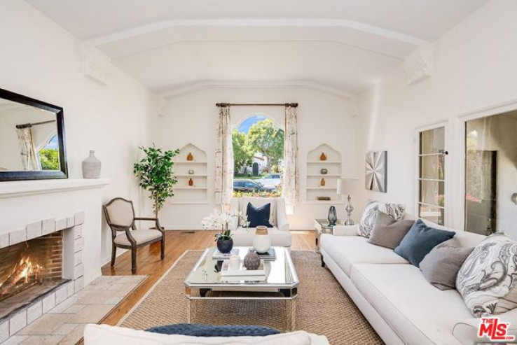 3 Bed Home for Sale in Los Angeles, California