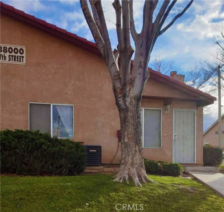 2 Bed Home for Sale in Palmdale, California