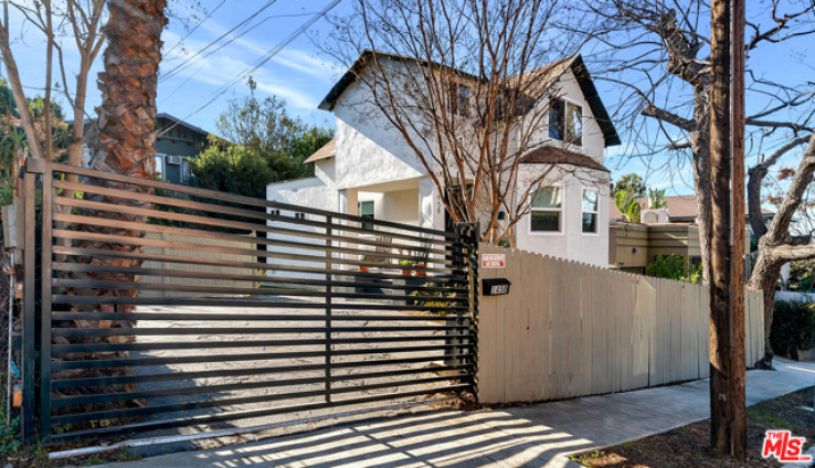 2 Bed Home for Sale in Los Angeles, California
