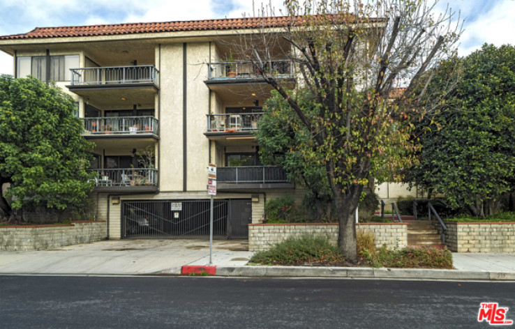 2 Bed Home for Sale in Burbank, California
