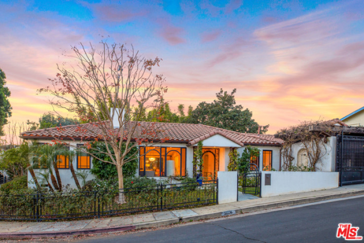 4 Bed Home for Sale in Los Angeles, California