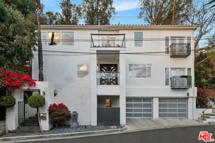 4 Bed Home for Sale in Los Angeles, California
