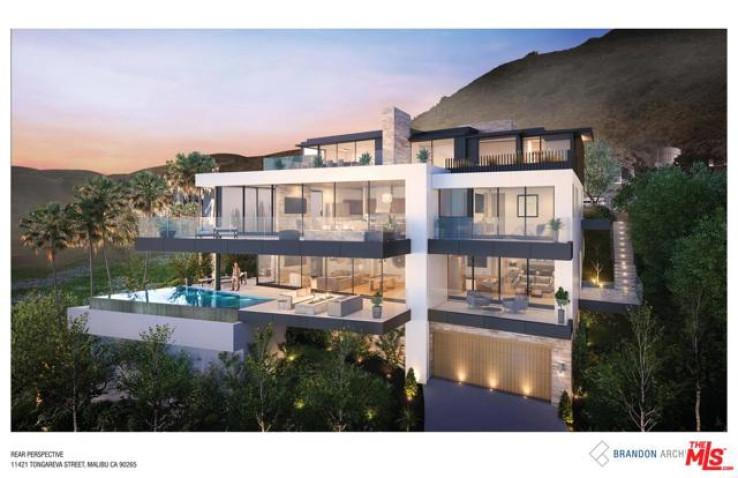 Land in Malibu
