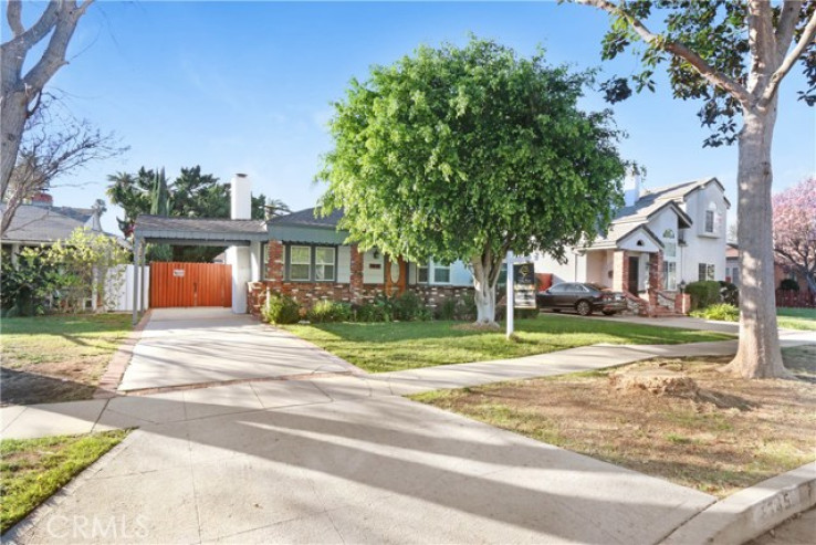 3 Bed Home for Sale in Sherman Oaks, California