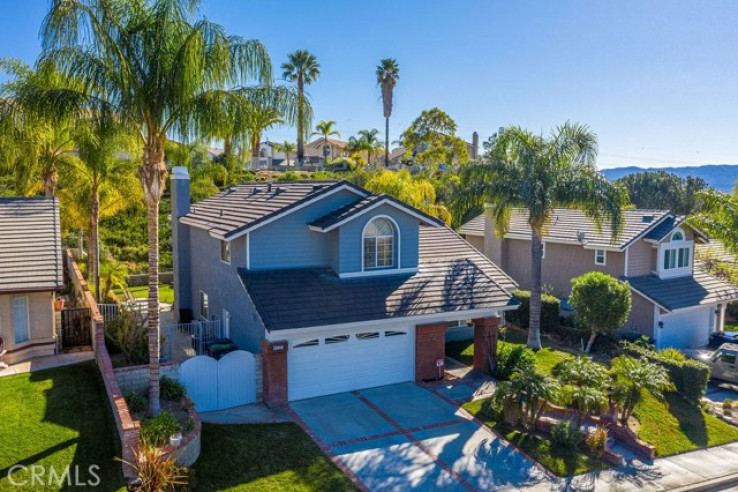 4 Bed Home for Sale in Saugus, California
