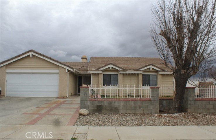 3 Bed Home for Sale in Palmdale, California