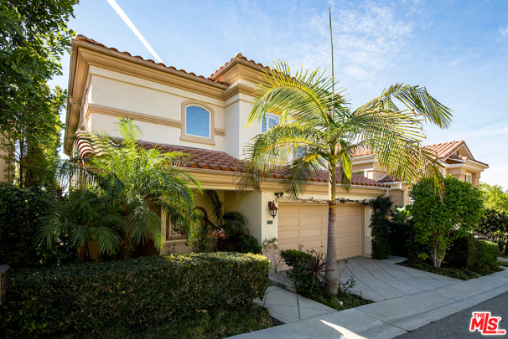 4 Bed Home for Sale in Pacific Palisades, California