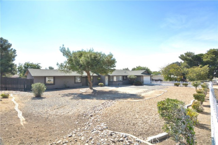 4 Bed Home for Sale in Apple Valley, California