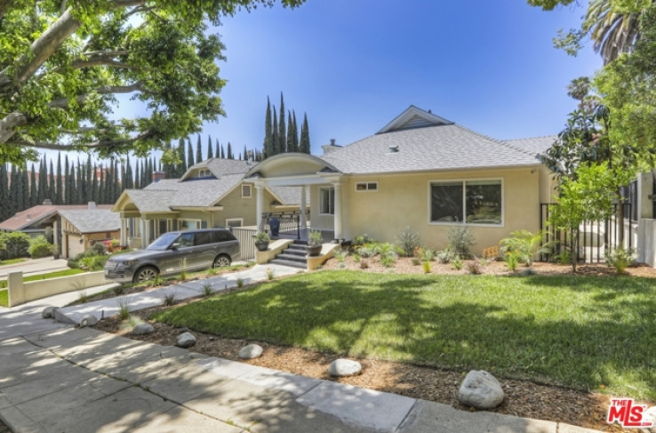 3 Bed Home for Sale in Los Angeles, California