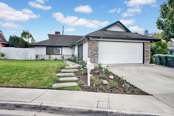 4 Bed Home for Sale in Costa Mesa, California